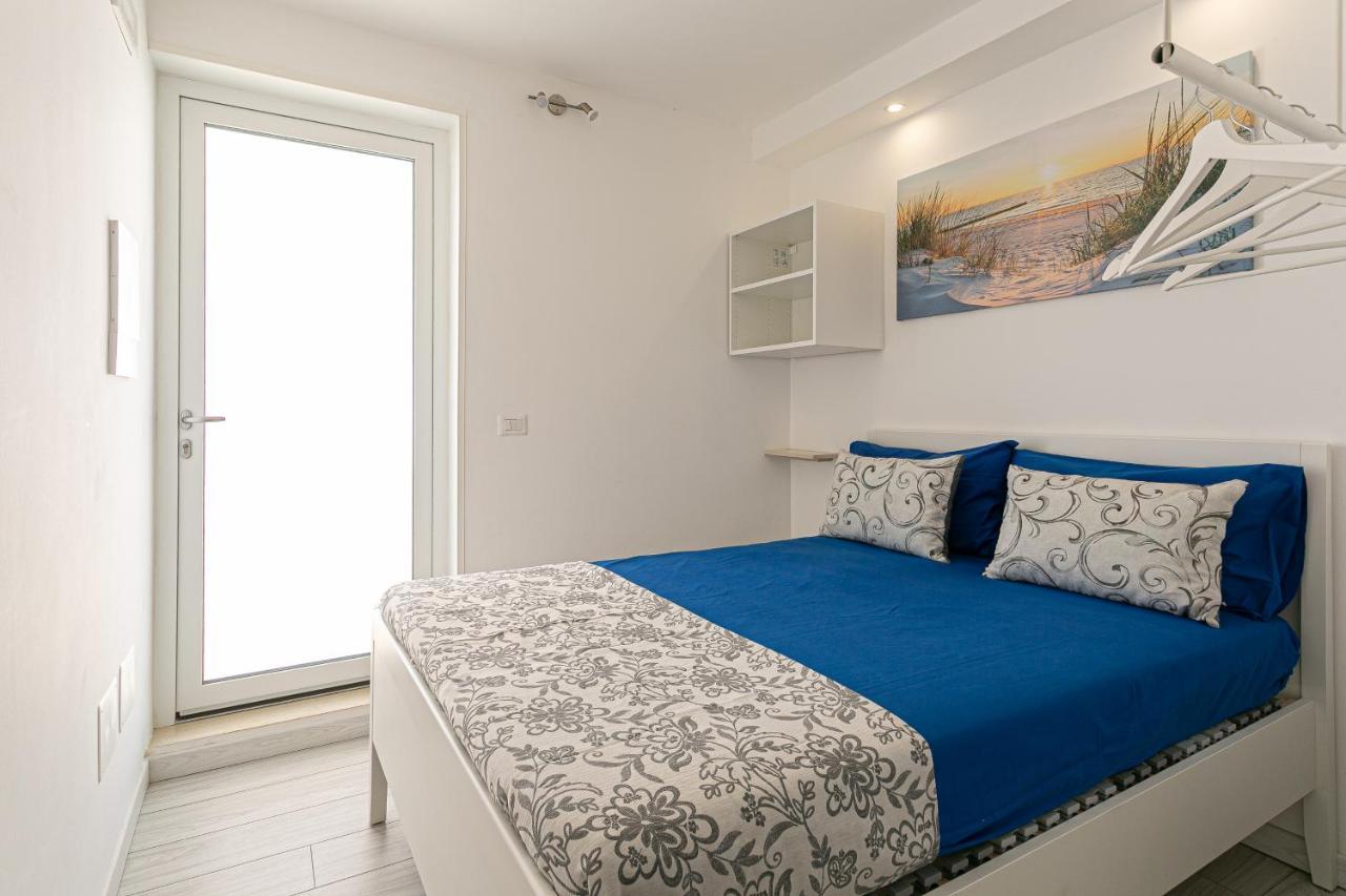 Resort Almaredamarra Con Piscina E Idromassaggio Sul Mare Torre San Giovanni Ugento Exterior foto