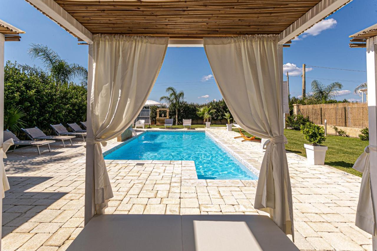 Resort Almaredamarra Con Piscina E Idromassaggio Sul Mare Torre San Giovanni Ugento Exterior foto
