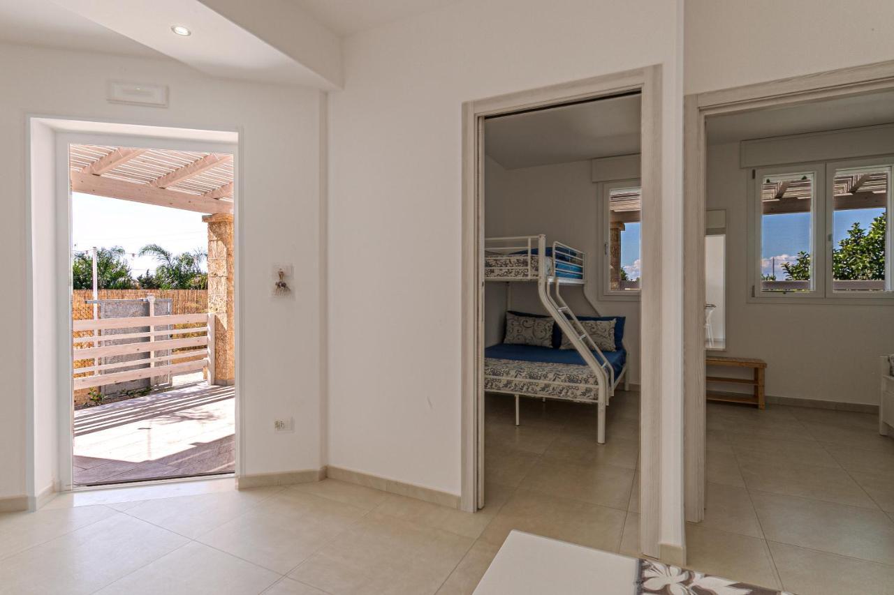 Resort Almaredamarra Con Piscina E Idromassaggio Sul Mare Torre San Giovanni Ugento Exterior foto